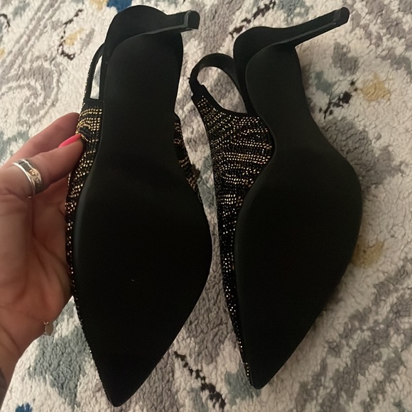 New Material Girl gold & black embellished stiletto sling back heels Size 8.5 - Picture 3 of 8